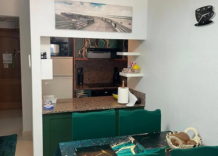 Coco S Locos 1st Coastline Lägenhet *