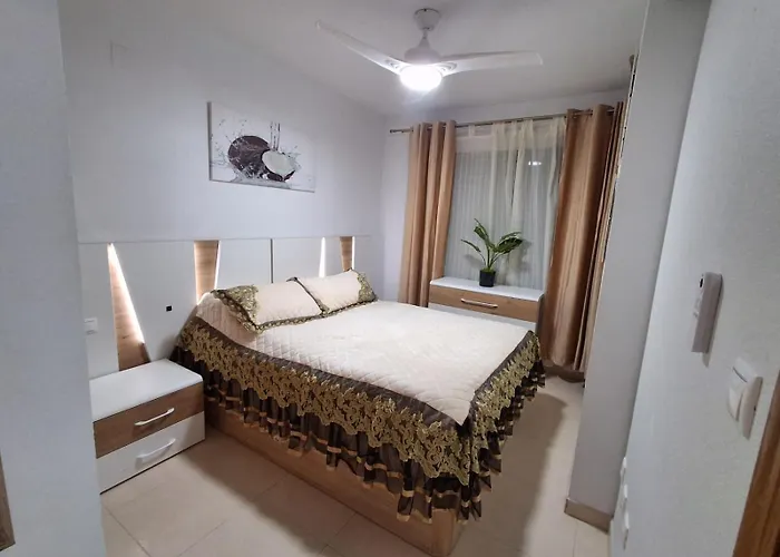 Coco S Locos 1st Coastline Lägenhet *